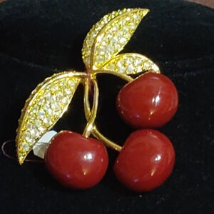 VTG SIGNED JOAN RIVERS RHINESTONE LUCITE CHERRIES CHERRY FRUIT BROOCH PIN MINT!